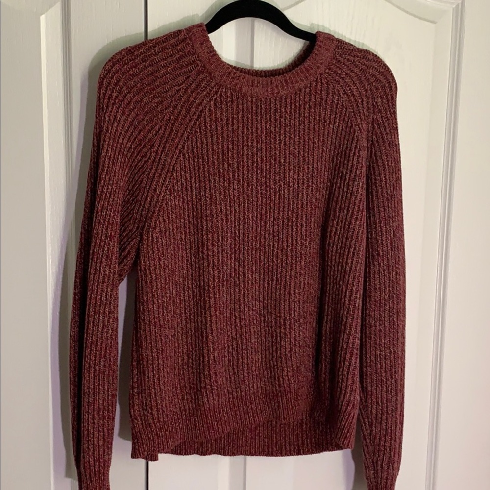 Pullover long sleeve shirt